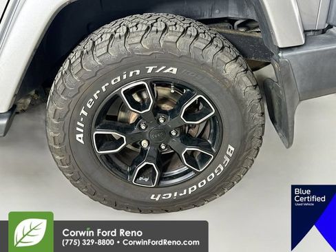 Used 2018 Jeep Wrangler Unlimited Sahara w/ Max Tow Package AWD/4WD image 32