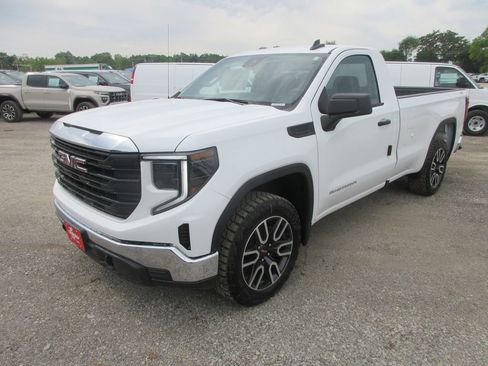 New 2026 GMC Sierra 1500 Pro AWD/4WD image 10