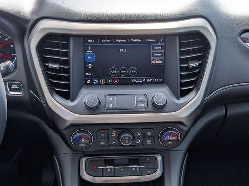 Used 2021 GMC Acadia Denali w/ Denali Technology Package FWD image 25