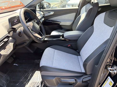 Used 2023 Volkswagen ID.4 Pro AWD/4WD image 14