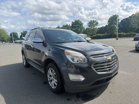 Used 2017 Chevrolet Equinox LT w/ Convenience Package FWD image 7