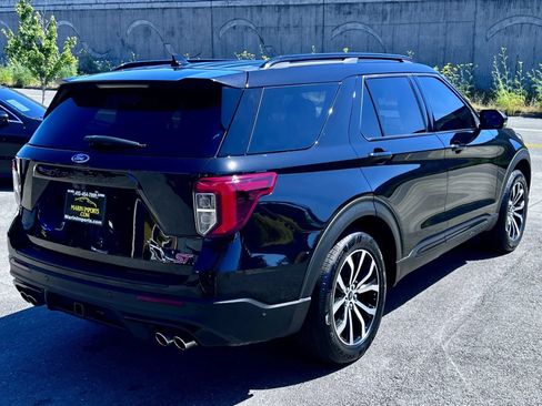 Used 2020 Ford Explorer ST w/ Premium Technology Package AWD/4WD image 6