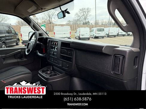 Used 2024 Chevrolet Express 2500 w/ Driver Convenience Package image 6