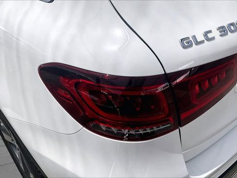 Used 2022 Mercedes-Benz GLC 300 4MATIC image 29