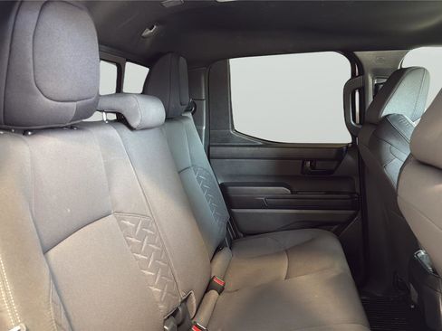 Used 2024 Toyota Tacoma SR5 AWD/4WD image 17