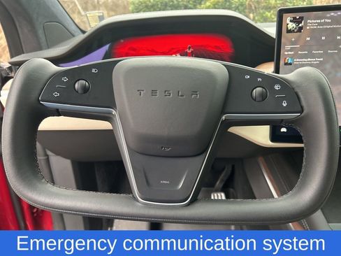 Used 2023 Tesla Model X image 8