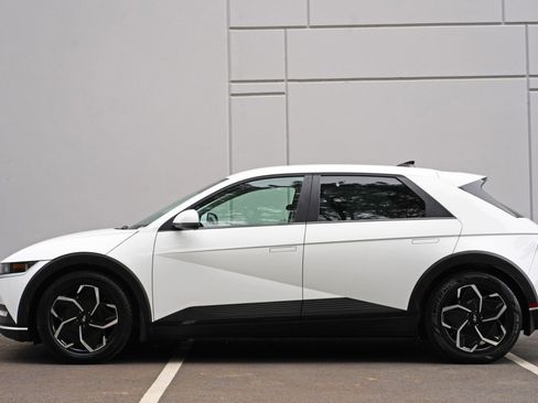 Used 2024 Hyundai Ioniq 5 SEL RWD image 8