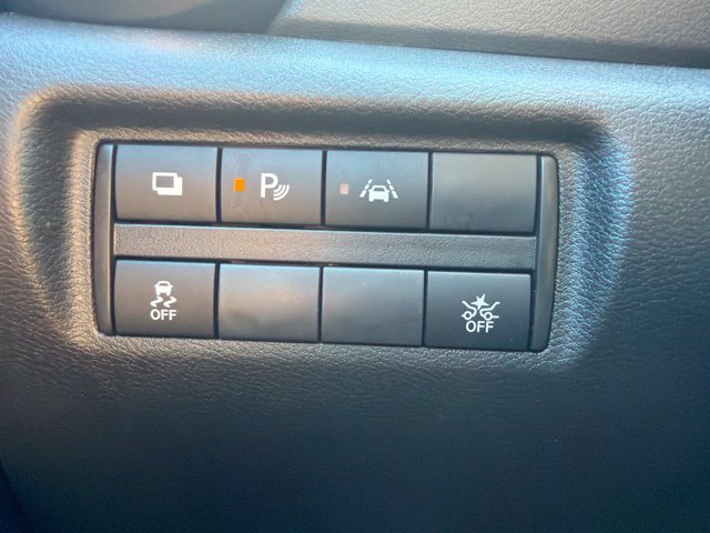 Used 2025 Nissan Versa S w/ Trunk Package FWD image 19