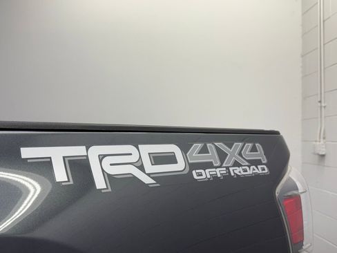 Used 2021 Toyota Tacoma TRD Off-Road image 10