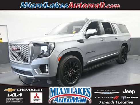 Used 2024 GMC Yukon XL Denali RWD image 1