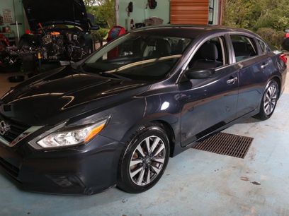 Used 2017 Nissan Altima 2.5 SV