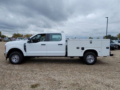 New 2026 Ford F250 XL w/ XL Chrome Package image 6