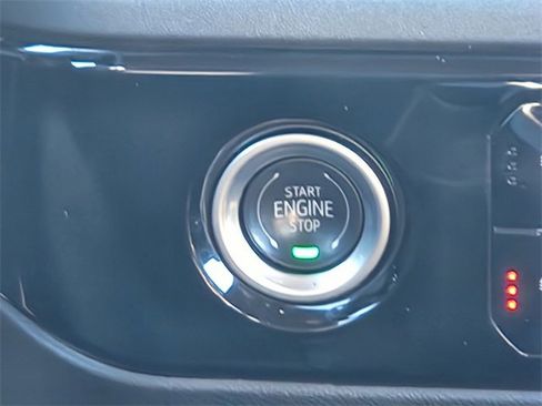 Used 2024 GMC Sierra 1500 Elevation image 29