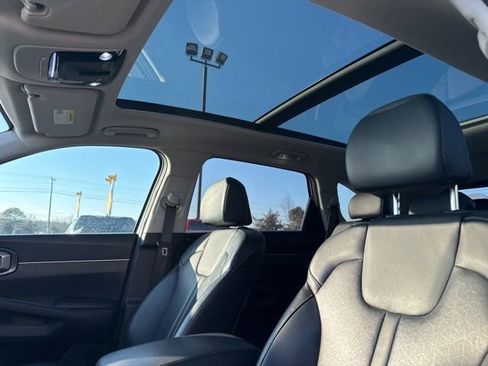 Used 2021 Kia Sorento S w/ Panoramic Sunroof Package image 29