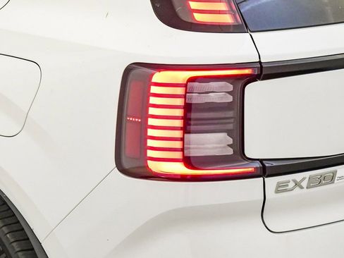 New 2026 Volvo EX30 Ultra AWD/4WD image 12