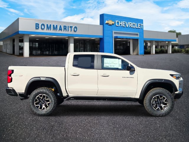 New 2026 Chevrolet Colorado ZR2 w/ Technology Package AWD/4WD image 6