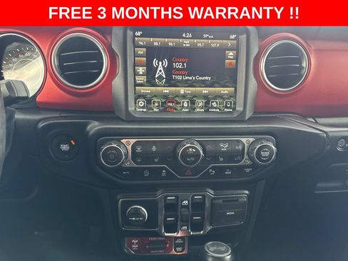 Used 2022 Jeep Wrangler Unlimited Rubicon w/ LED Lighting Group AWD/4WD image 17