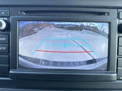 Used 2019 Toyota Tacoma SR w/ SR Convenience Package image 16