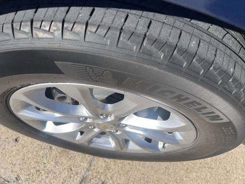 Used 2021 Chevrolet Equinox LT image 15