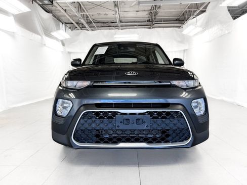 Used 2020 Kia Soul S FWD image 2