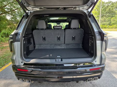 New 2027 Chevrolet Traverse RS FWD image 34