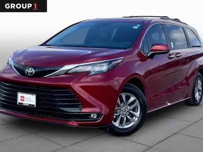 Certified 2026 Toyota Sienna XLE