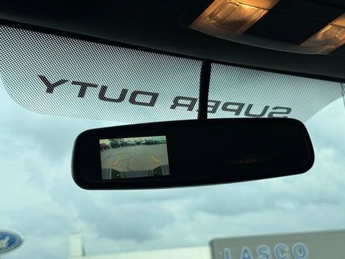 Used 2015 Ford F250 XLT w/ FX4 Off-Road Package image 4