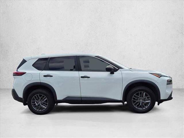 Used 2021 Nissan Rogue S FWD image 4