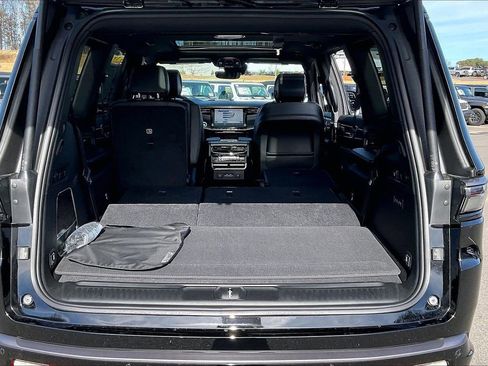 New 2026 Jeep Grand Wagoneer Limited AWD/4WD image 28