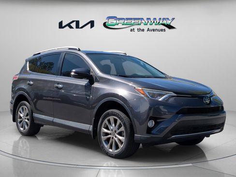 Used 2016 Toyota RAV4 Limited image 2