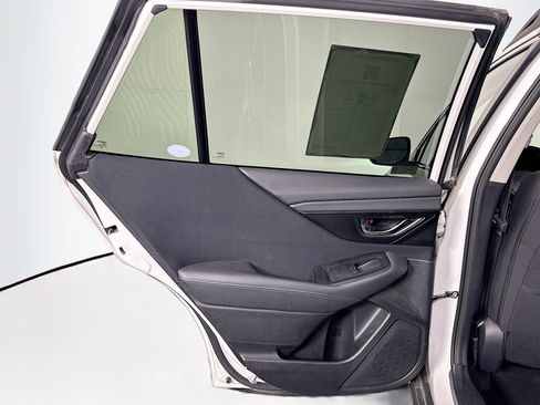 Used 2025 Subaru Outback Premium AWD/4WD image 26