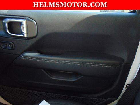 Used 2023 Jeep Gladiator Overland AWD/4WD image 27