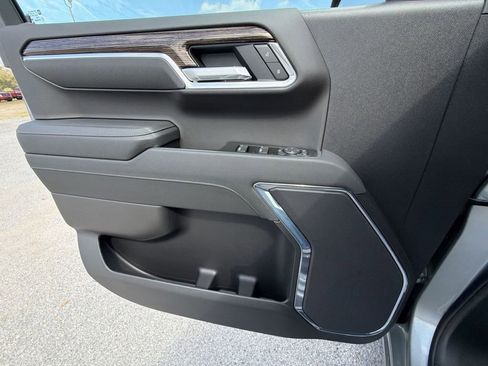 New 2026 GMC Sierra 1500 SLE w/ Preferred Package image 29