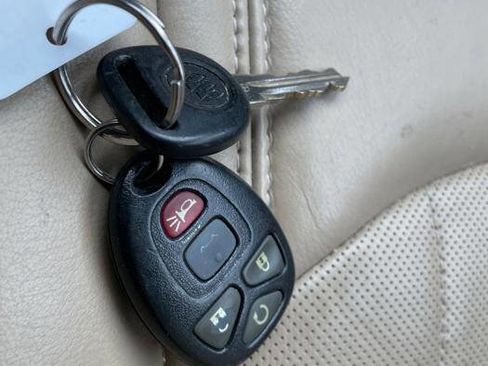 Used 2009 Buick Enclave CXL w/ Driver Confidence Package image 46