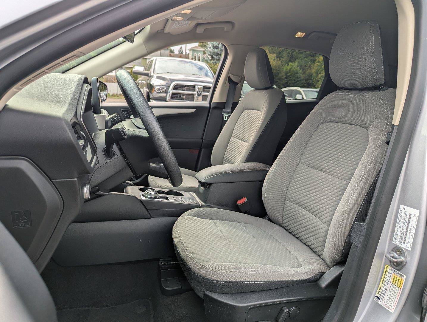Used 2020 Ford Escape SE AWD/4WD image 25