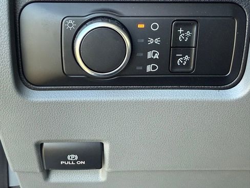 New 2025 Ford F550 4x4 Crew Cab Super Duty image 32