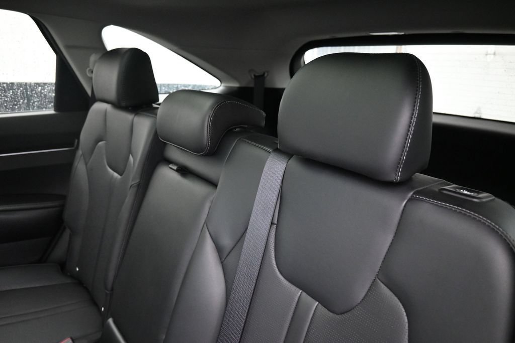 Certified 2024 Kia Sorento S w/ Panoramic Sunroof Package AWD/4WD image 12