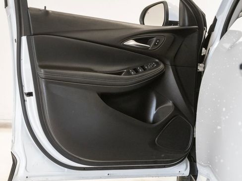 Used 2025 Buick Encore GX Preferred image 8