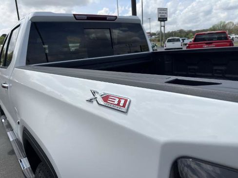 New 2026 GMC Sierra 1500 SLT w/ SLT Premium Plus Package image 7