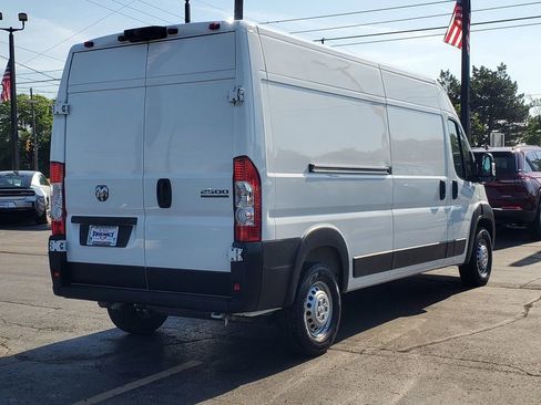 Used 2026 RAM ProMaster 2500 w/ Convenience Group FWD image 25