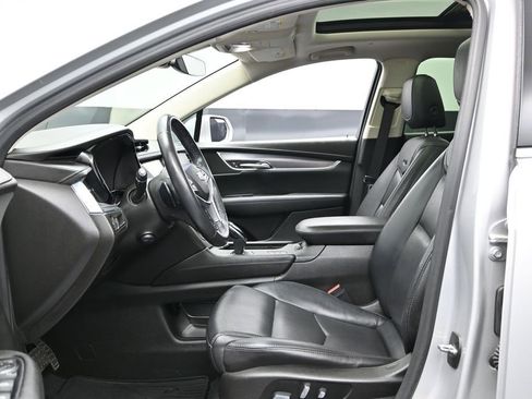 Used 2018 Cadillac XT5 Luxury w/ Driver Awareness Package AWD/4WD image 20