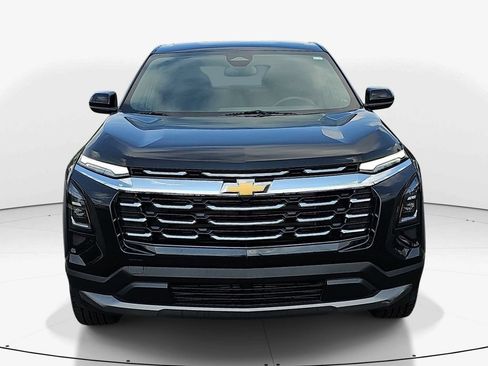 Used 2025 Chevrolet Equinox LT FWD image 12