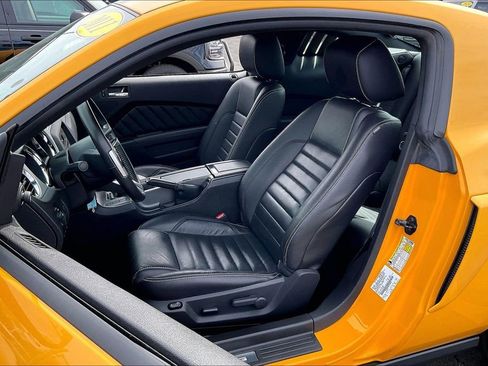 Used 2011 Ford Mustang GT Premium w/ GT Coupe Accessory Pkg 5 RWD image 22