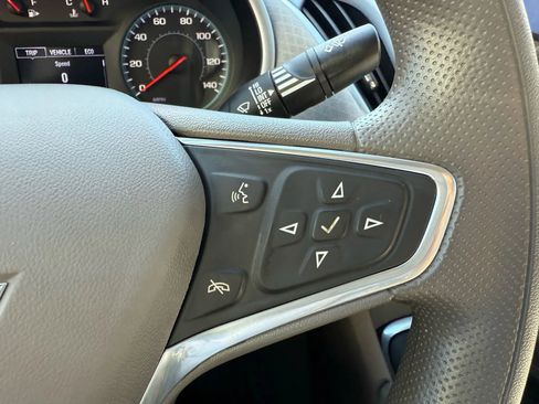 Used 2023 Chevrolet Malibu LT image 14