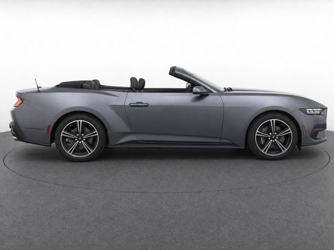 Used 2025 Ford Mustang Premium RWD image 8