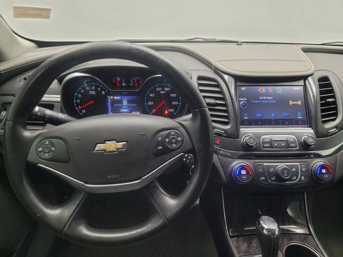 Used 2014 Chevrolet Impala LT w/ Convenience Package image 22