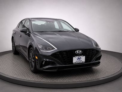 Used 2021 Hyundai Sonata Limited w/ Preferred Accessory Package