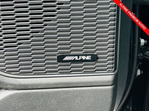 Used 2023 Jeep Grand Cherokee L Limited w/ Luxury Tech Group II image 4