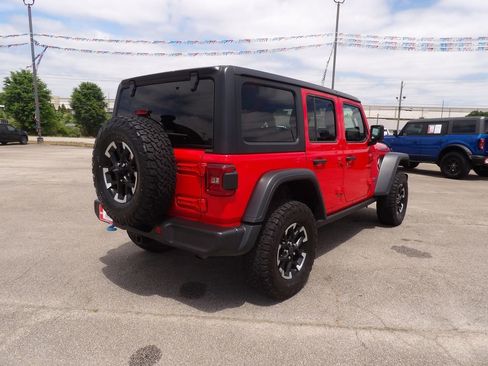 Used 2024 Jeep Wrangler Unlimited Rubicon 4xe AWD/4WD image 8