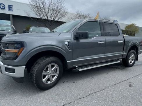 Used 2025 Ford F150 XLT w/ Equipment Group 301A Standard AWD/4WD image 6